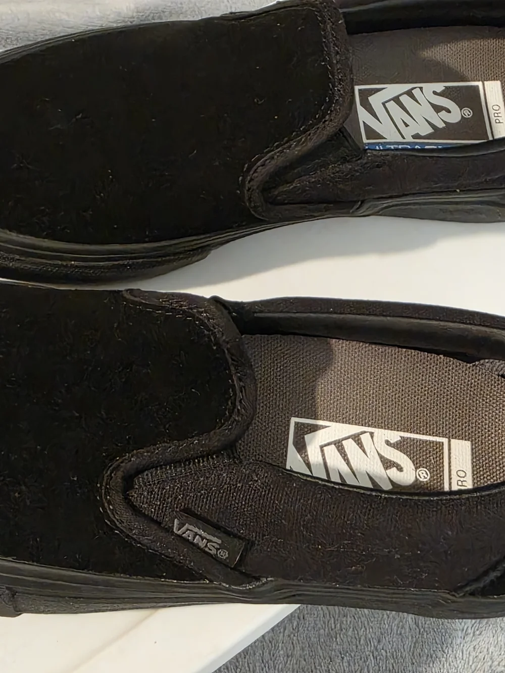 Vans Kids Black Classic Slip-On Sneakers